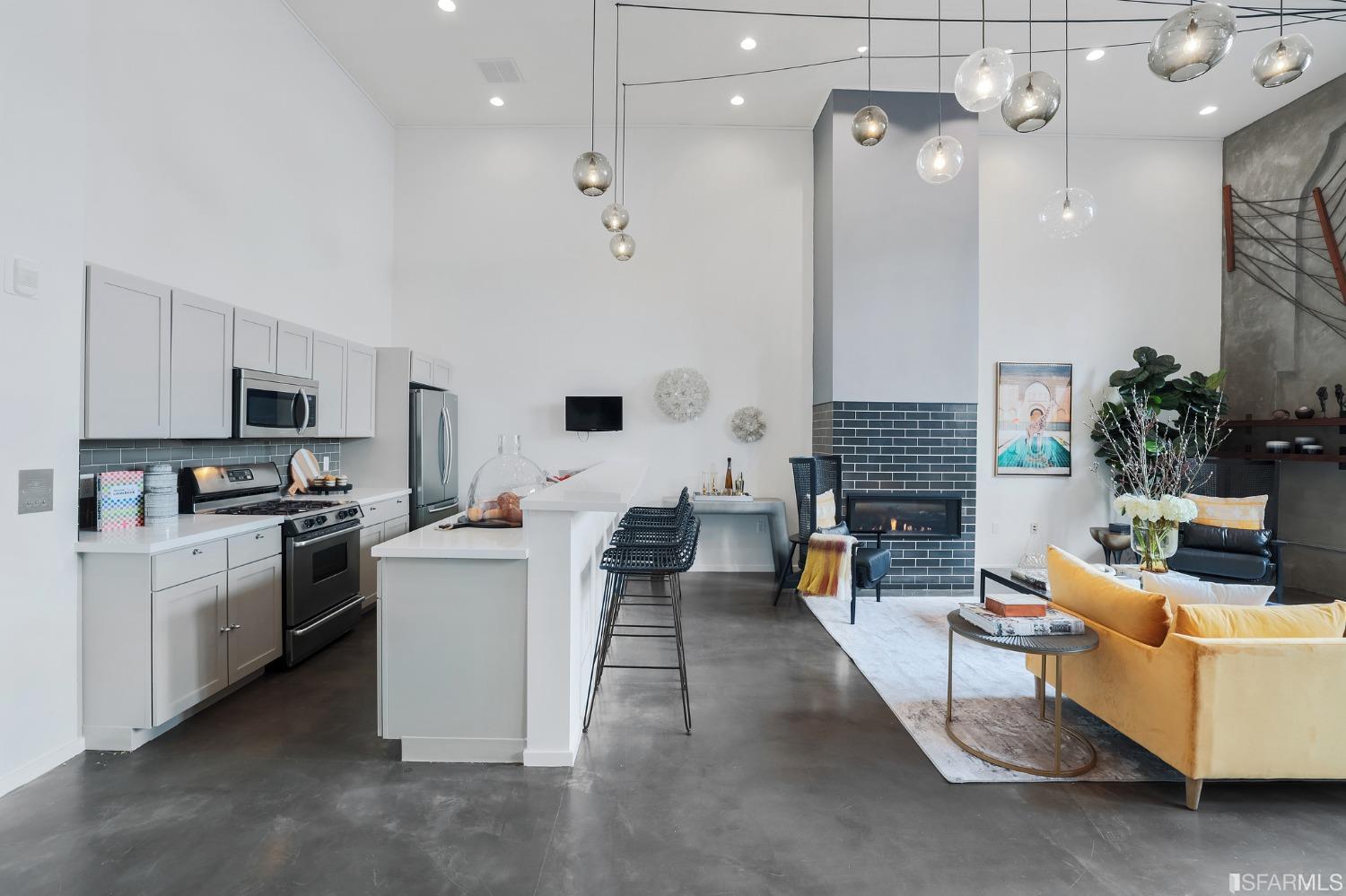 560 Haight Street Unit: 107