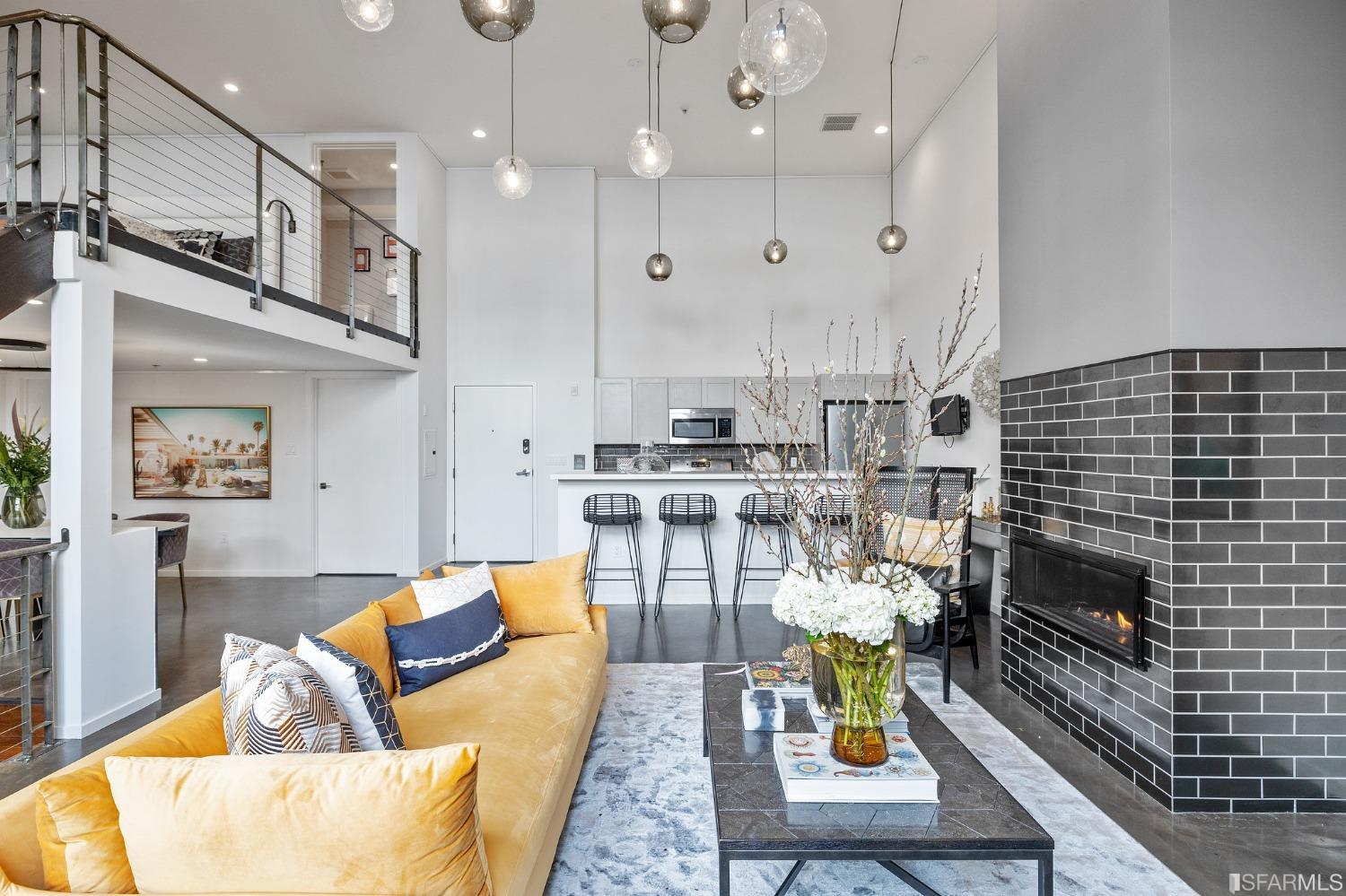 560 Haight Street Unit: 107