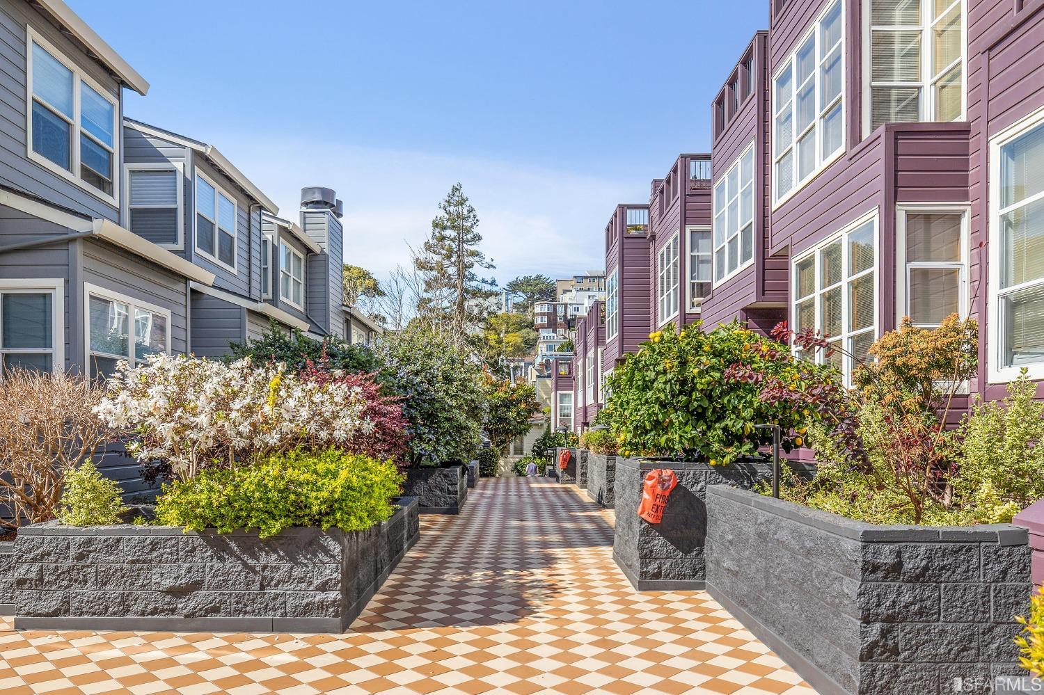 4150 17th Street Unit: 14