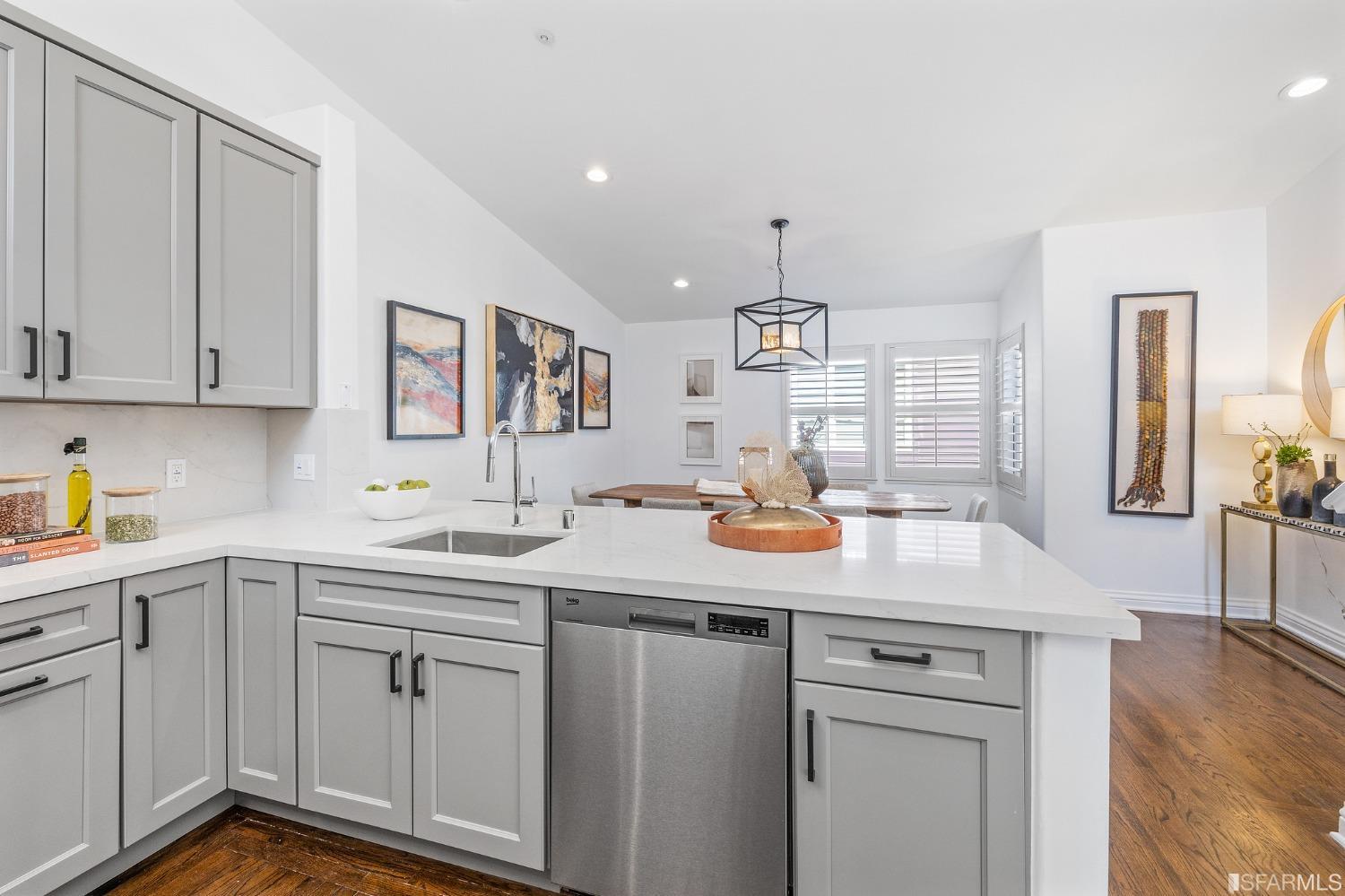 4150 17th Street Unit: 14