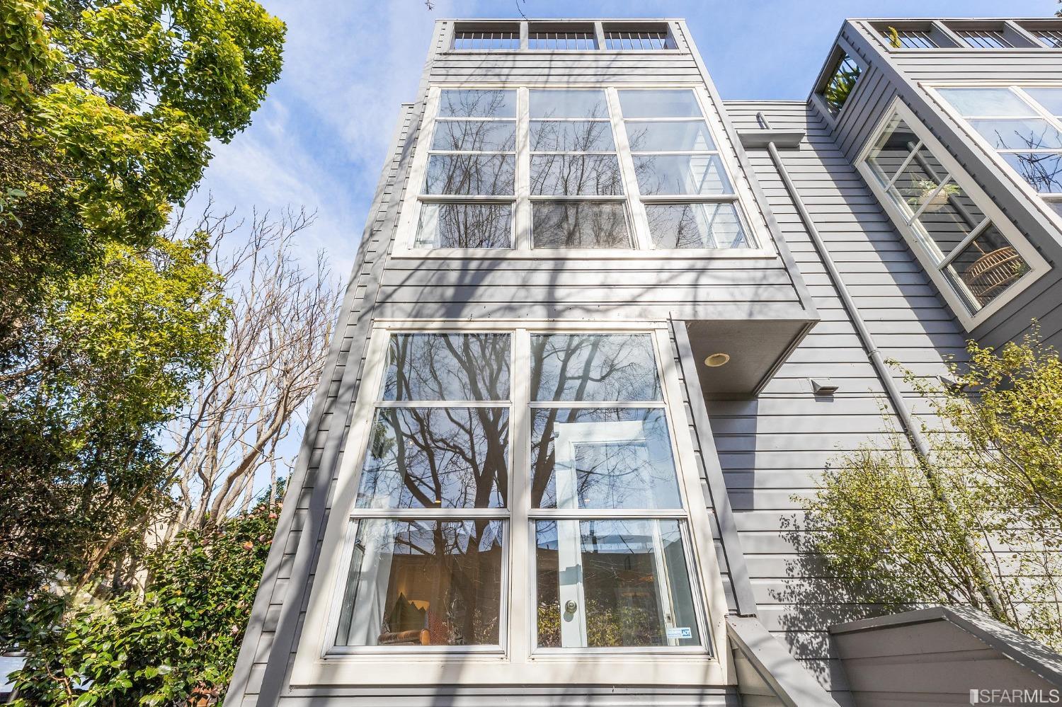 4150 17th Street Unit: 14