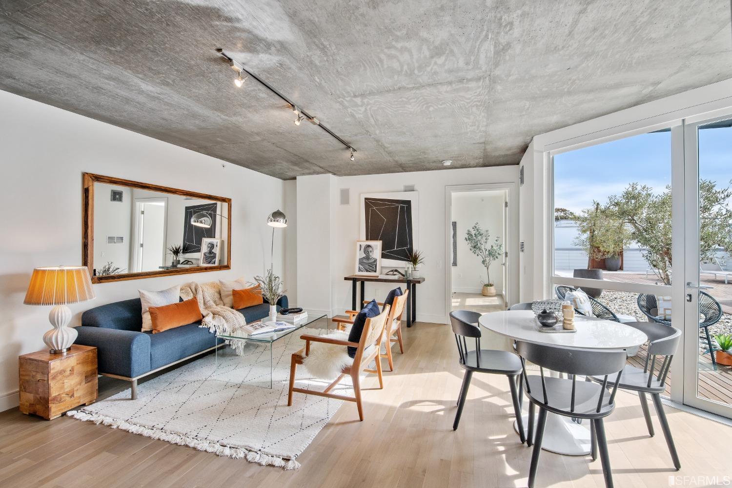 2299 Market Street Unit: 205