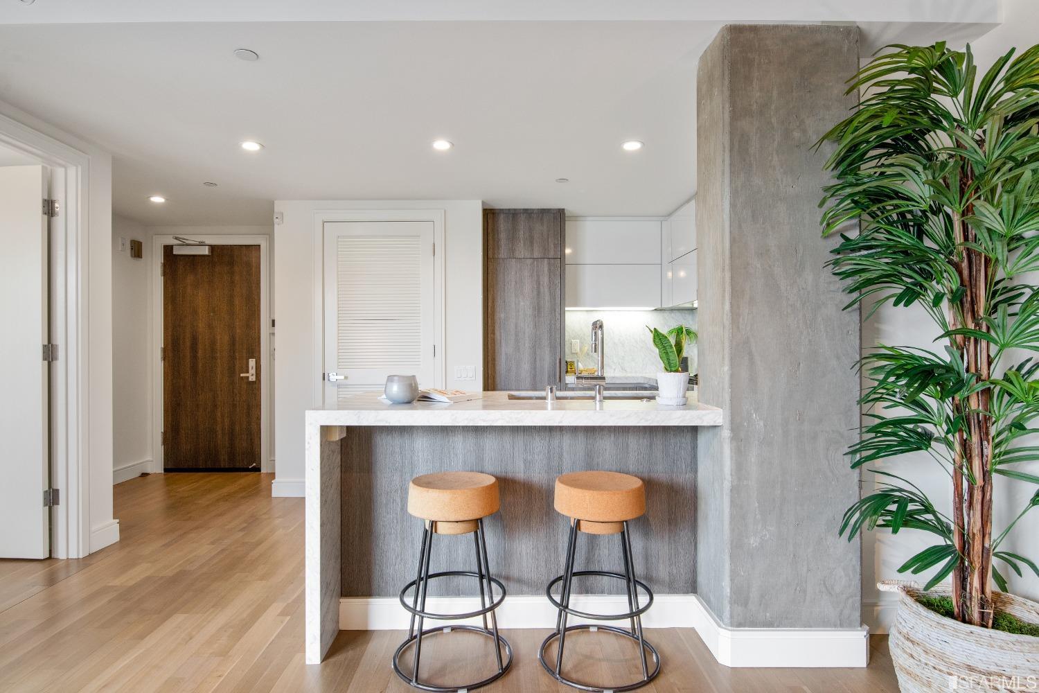 2299 Market Street Unit: 205