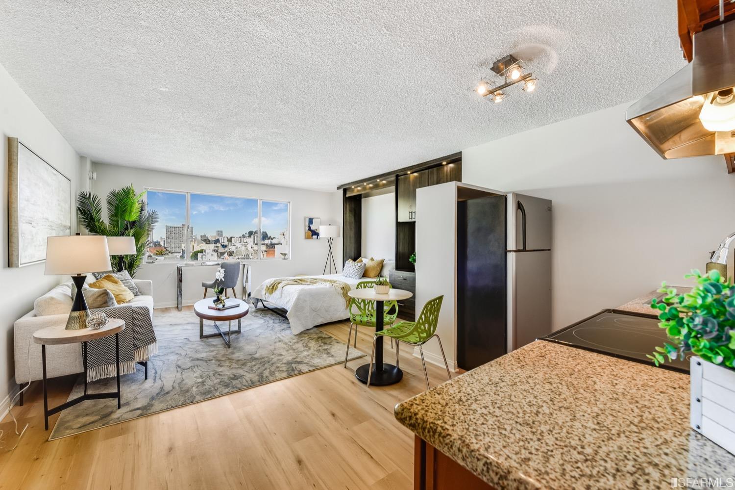 1001 Pine Street Unit: 1008