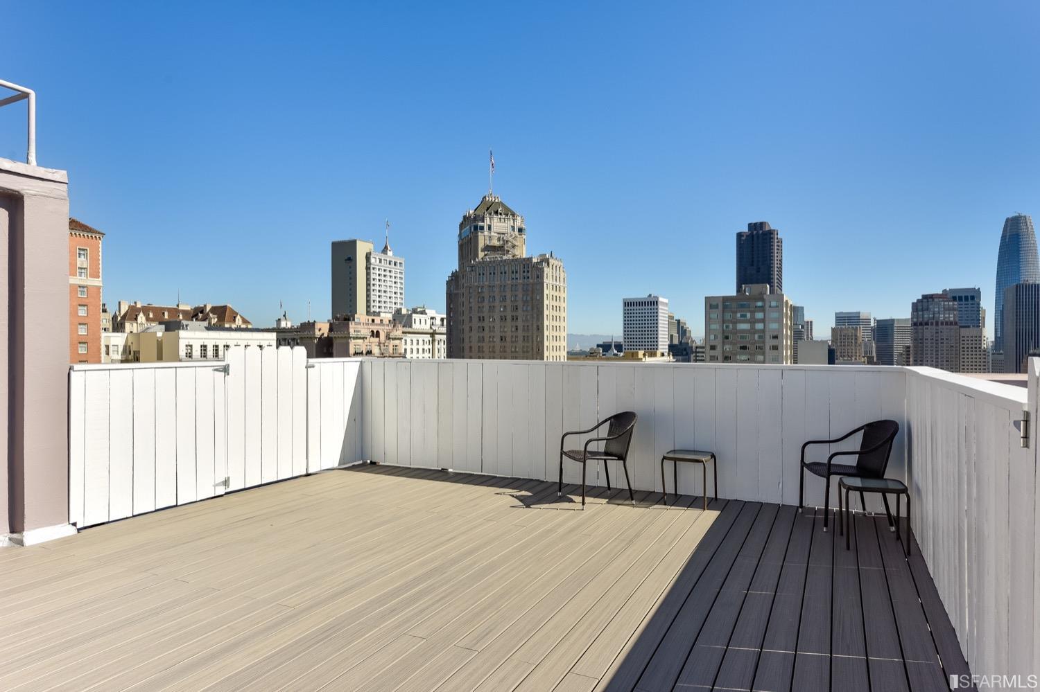 1001 Pine Street Unit: 1008