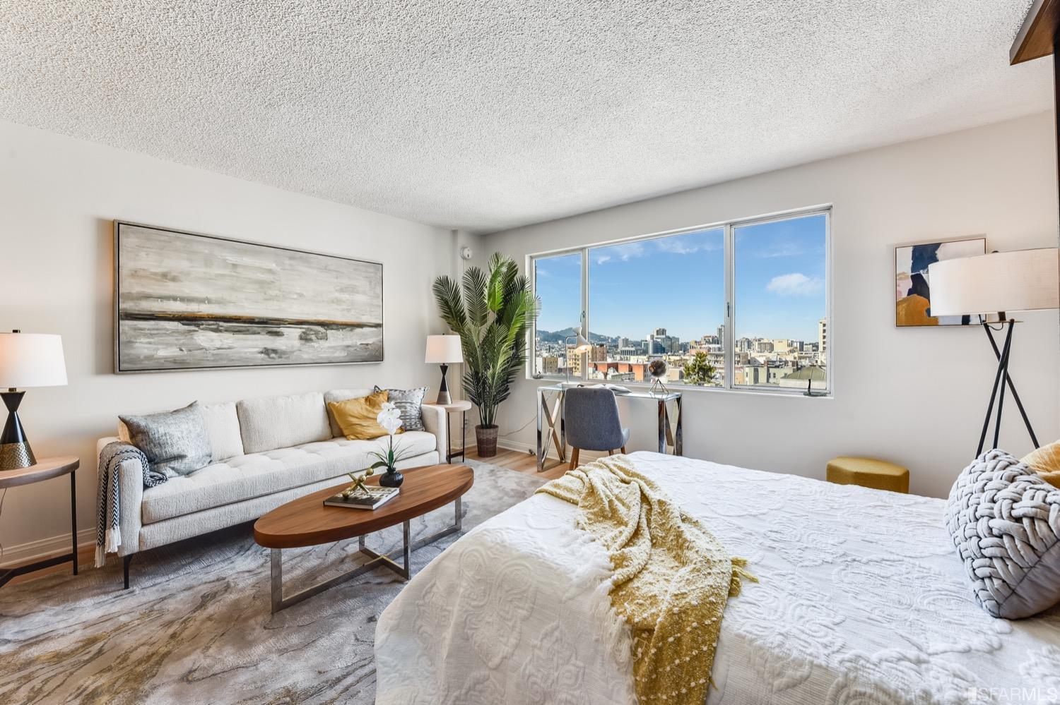 1001 Pine Street Unit: 1008