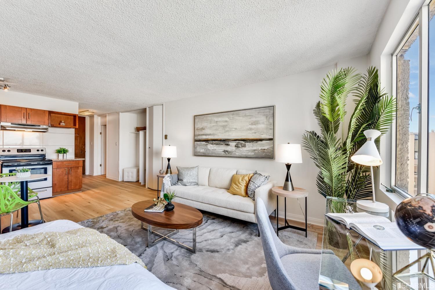 1001 Pine Street Unit: 1008