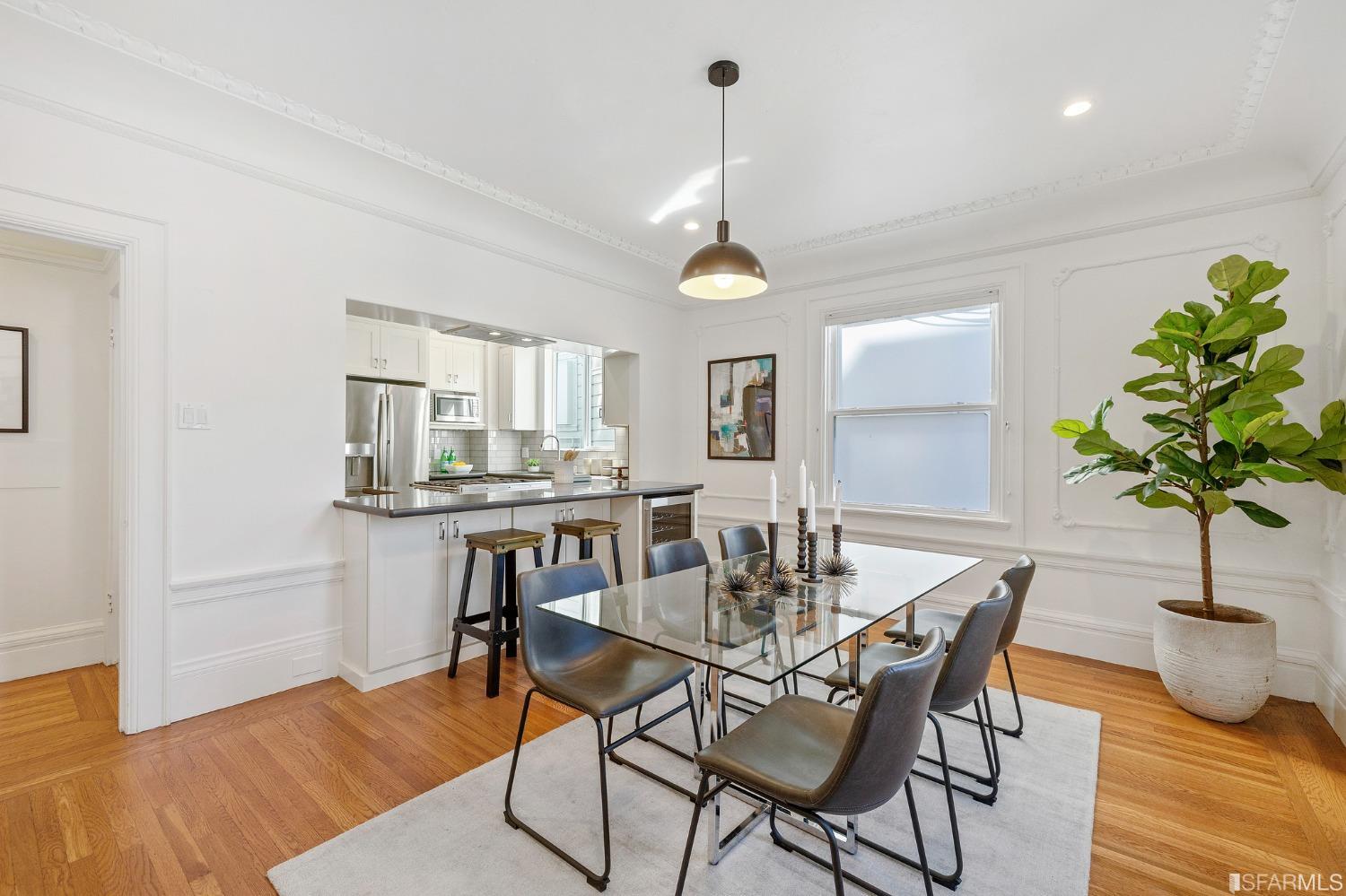 105 Palm Avenue Unit: 2