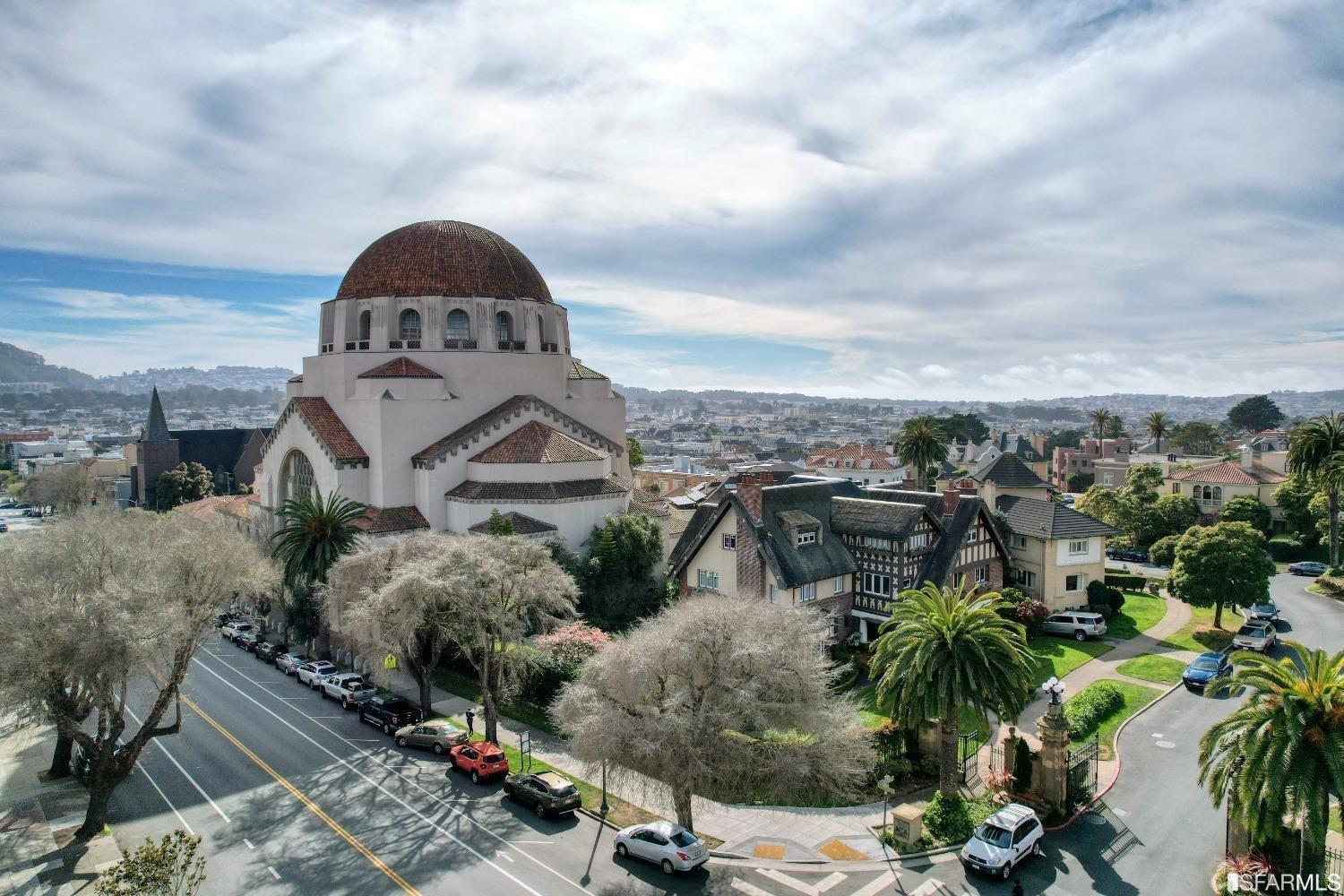 105 Palm Avenue Unit: 2