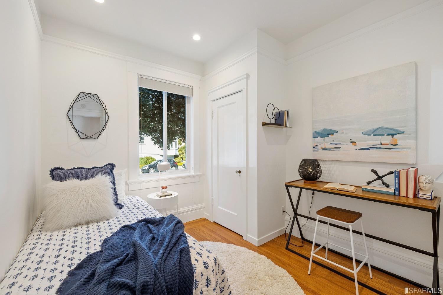 105 Palm Avenue Unit: 2