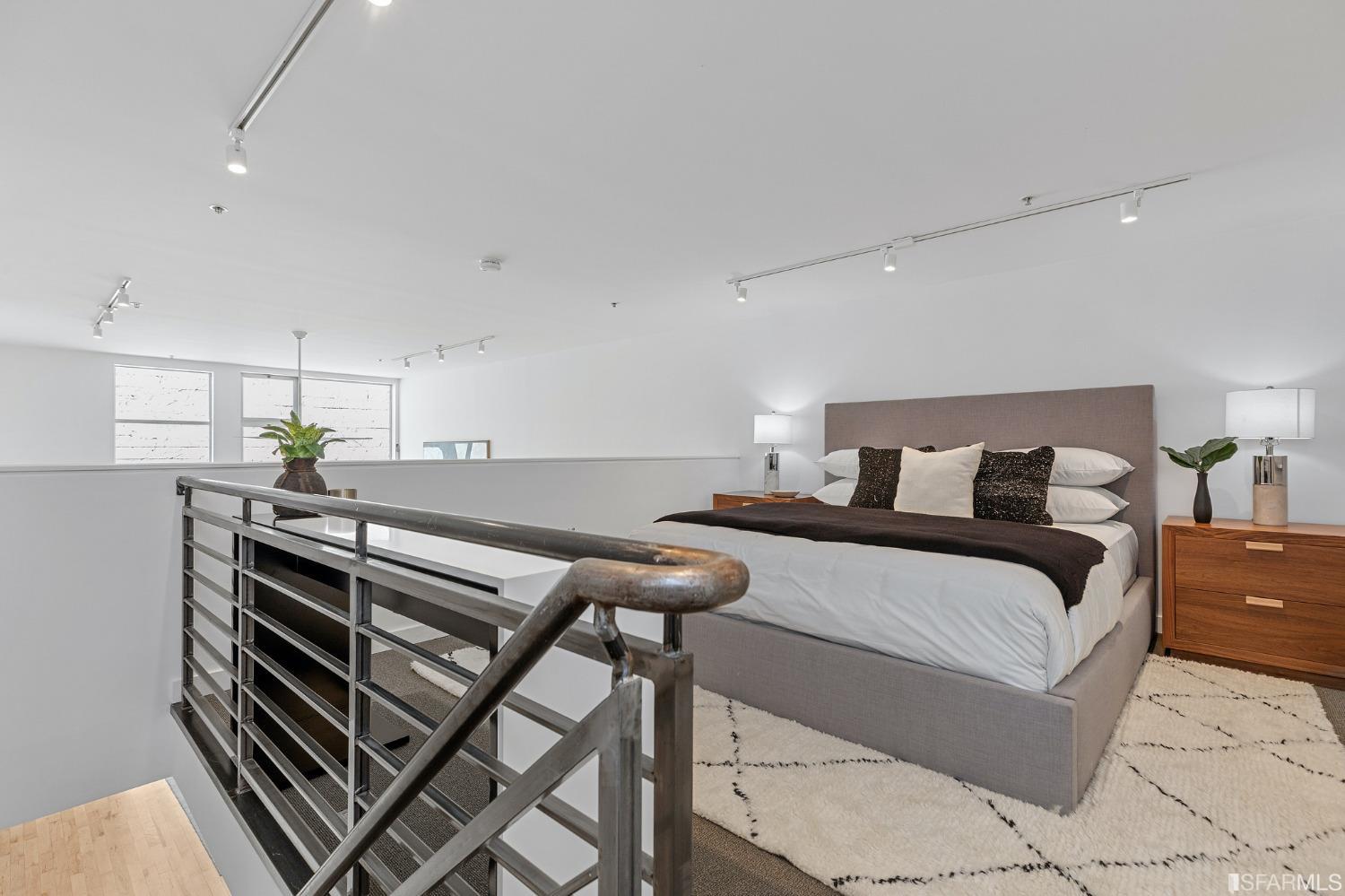 730 Florida Street Unit: 9