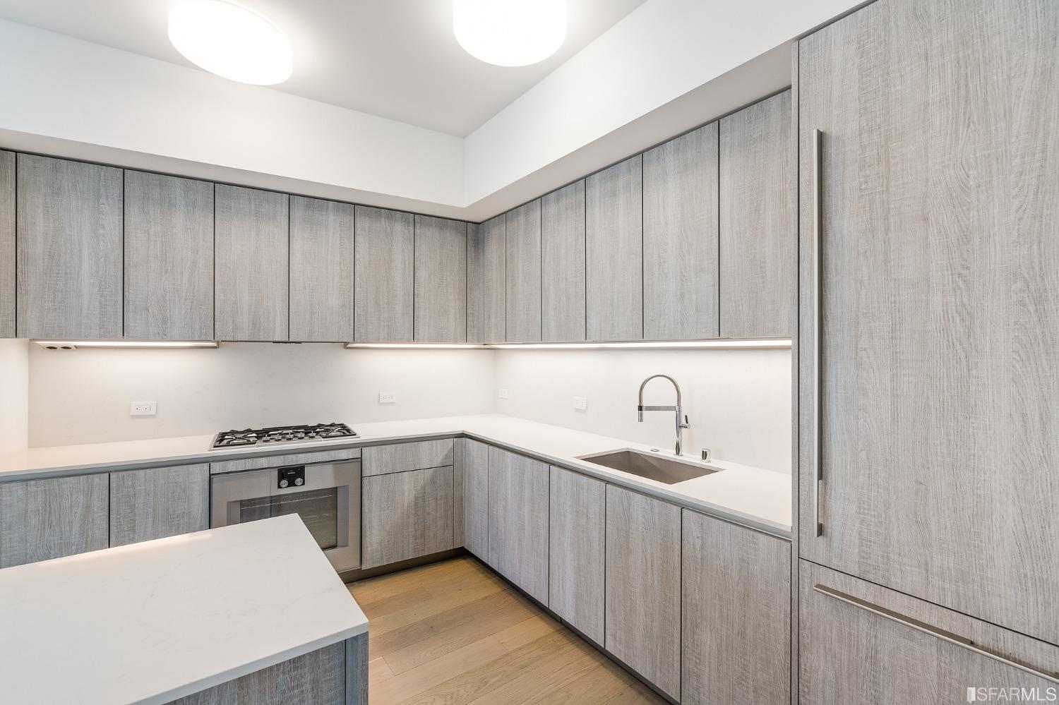 333 Beale Street Unit: 6E