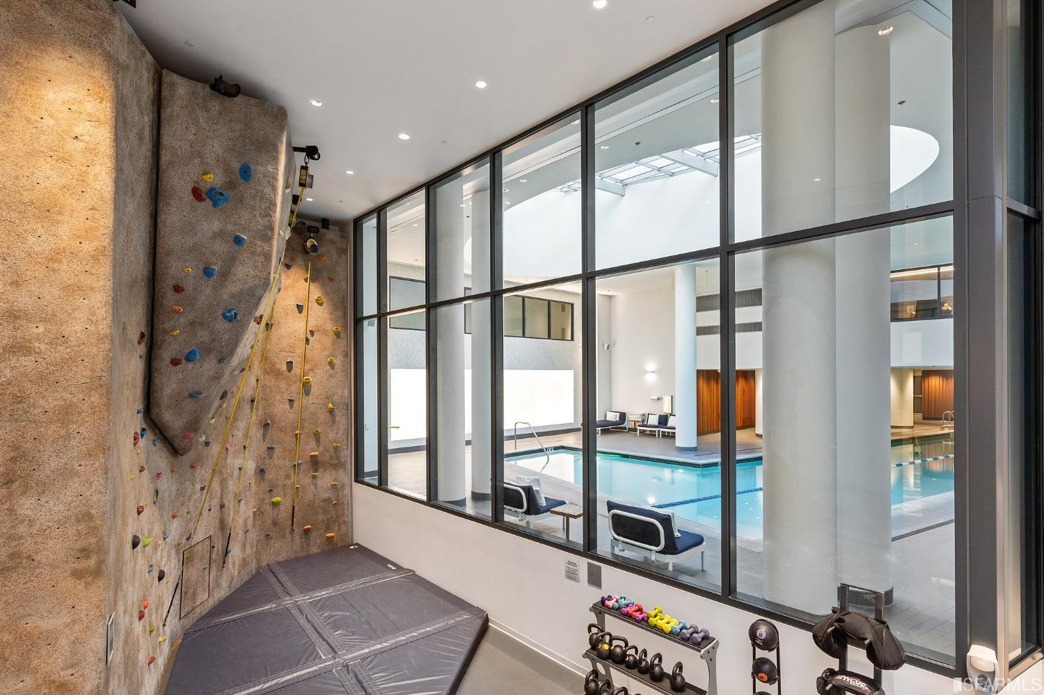 333 Beale Street Unit: 6E