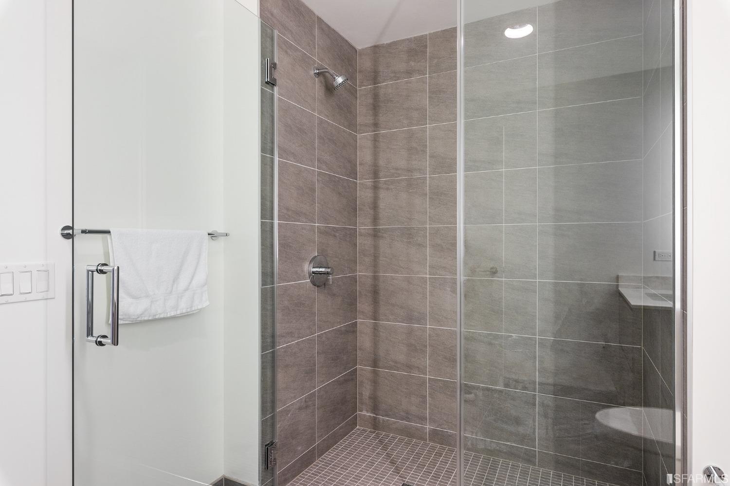 333 Beale Street Unit: 6E