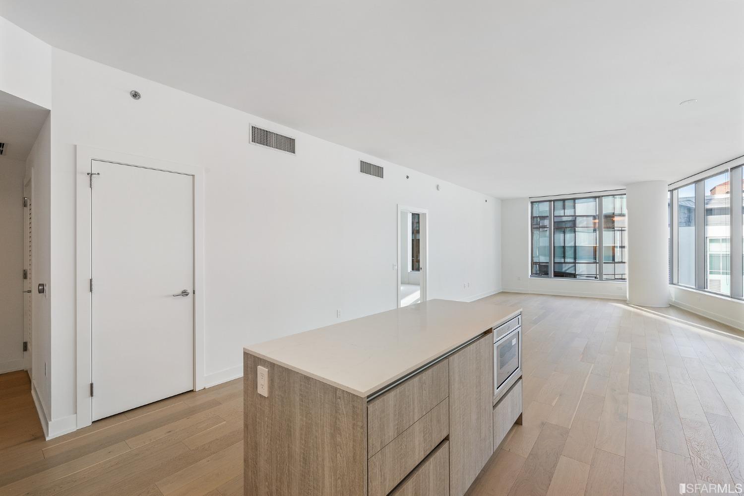 333 Beale Street Unit: 6E