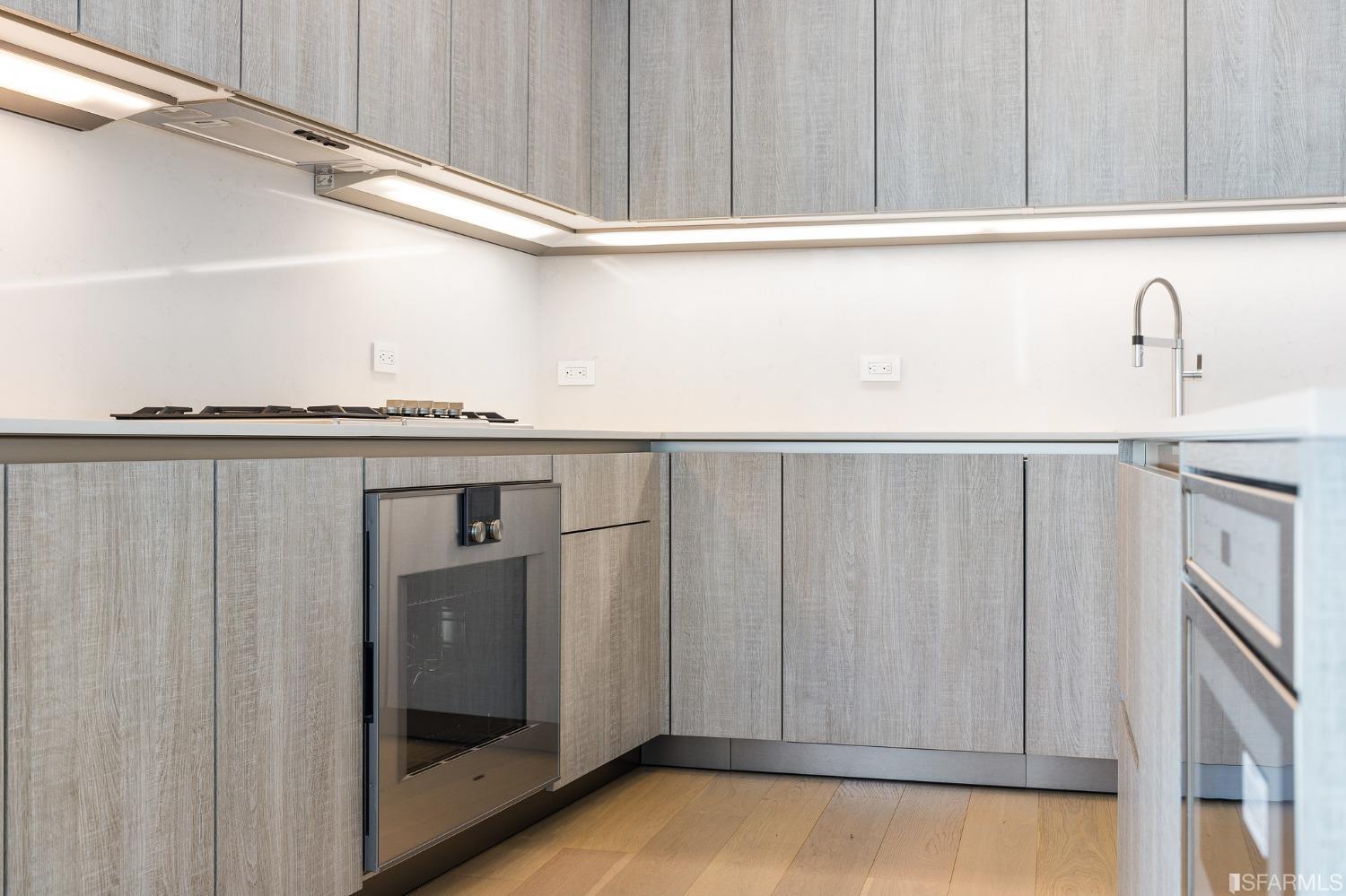 333 Beale Street Unit: 6E