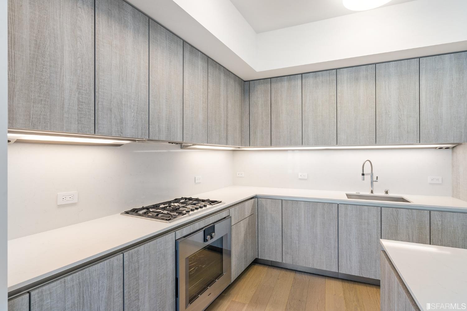 333 Beale Street Unit: 6E