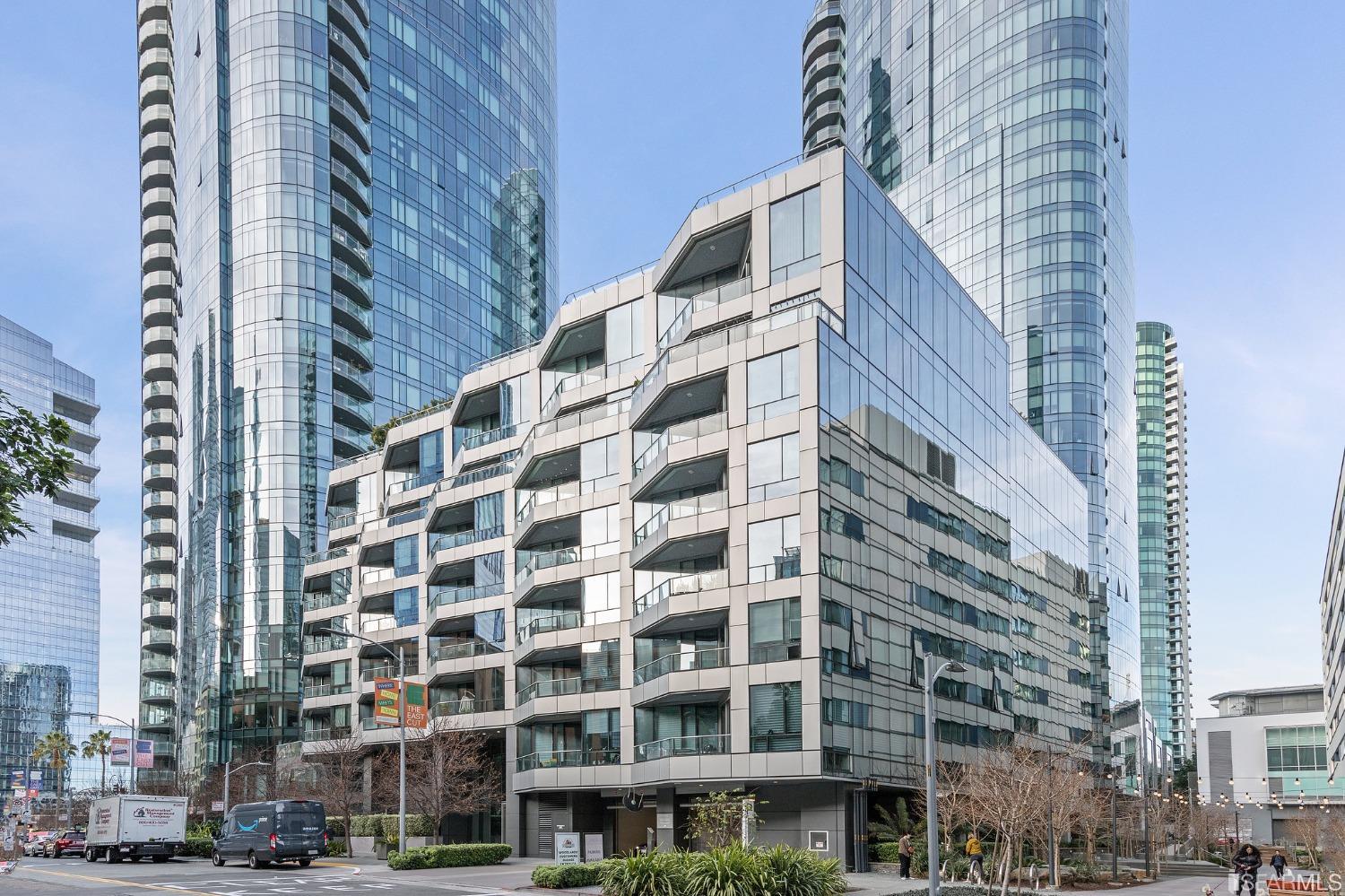 333 Beale Street Unit: 6E