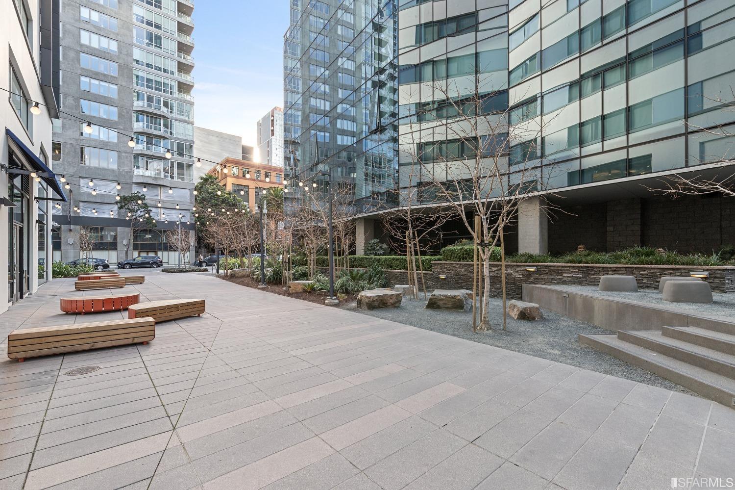 333 Beale Street Unit: 6E