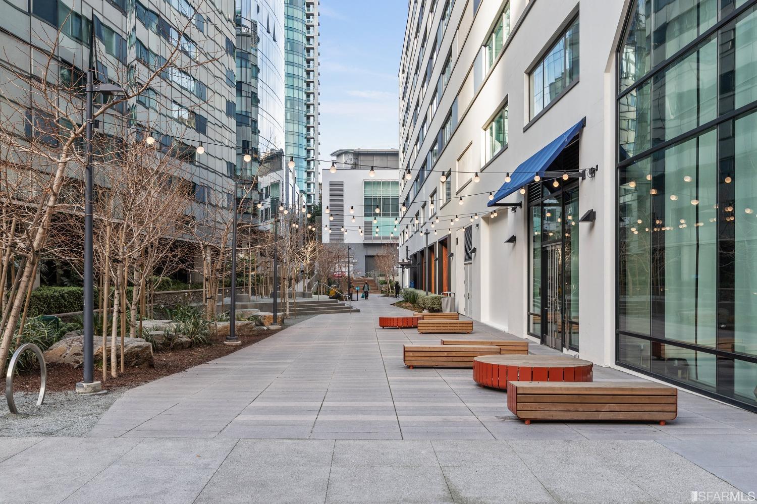 333 Beale Street Unit: 6E