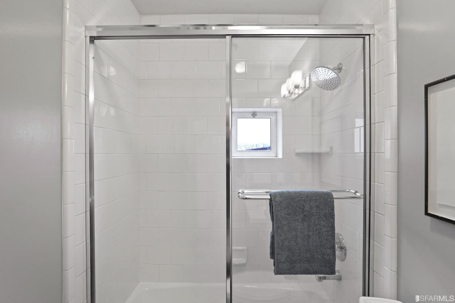 128 Morris Street Unit: 2