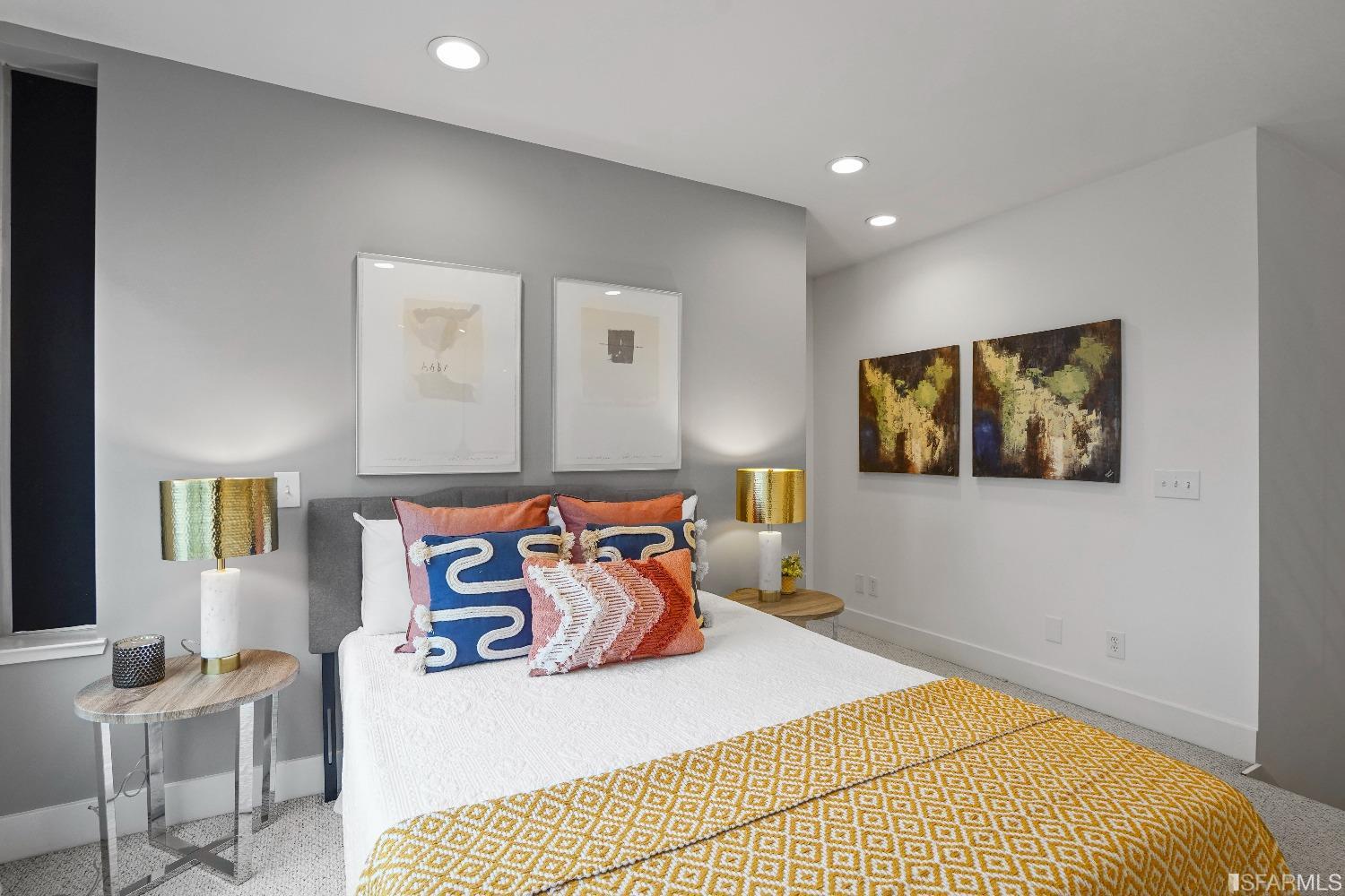 128 Morris Street Unit: 2