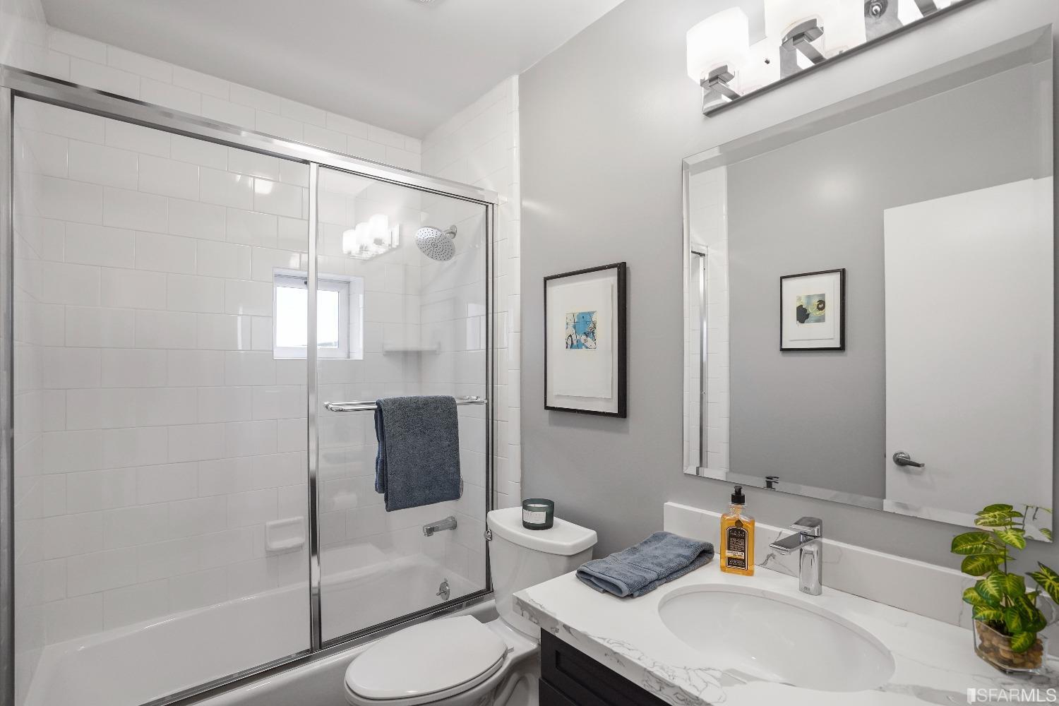 128 Morris Street Unit: 2