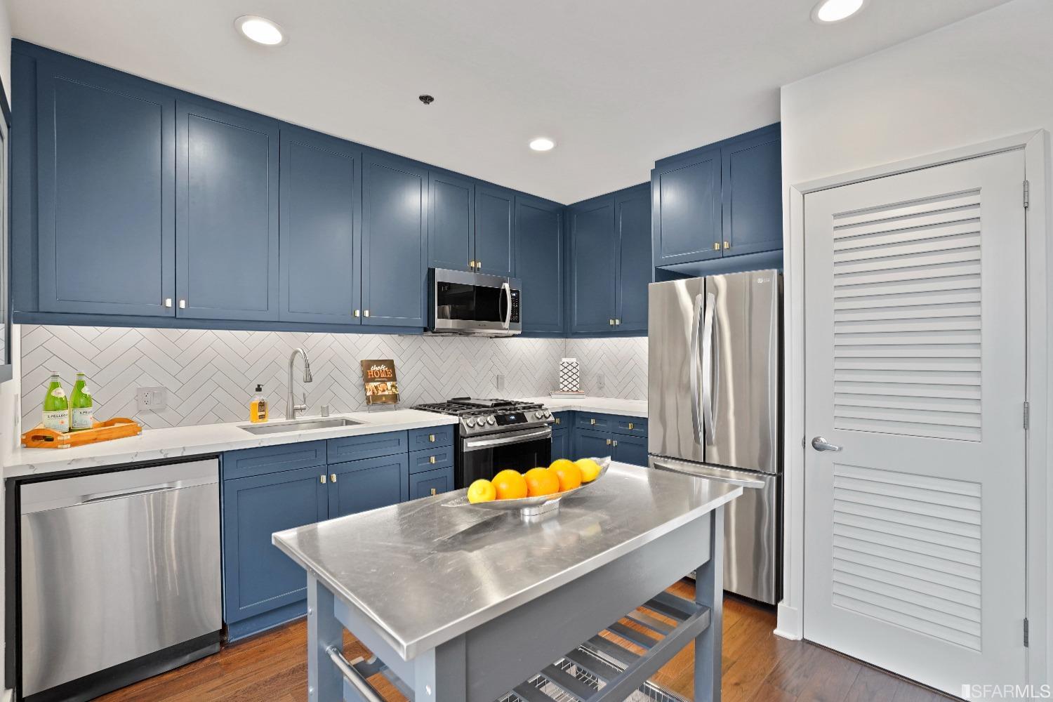 128 Morris Street Unit: 2