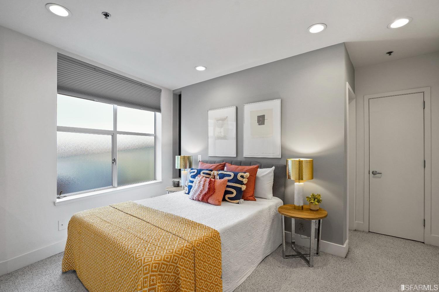 128 Morris Street Unit: 2