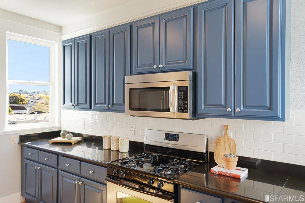 1423 South Van Ness Avenue