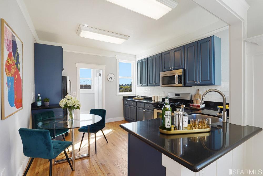 1423 South Van Ness Avenue