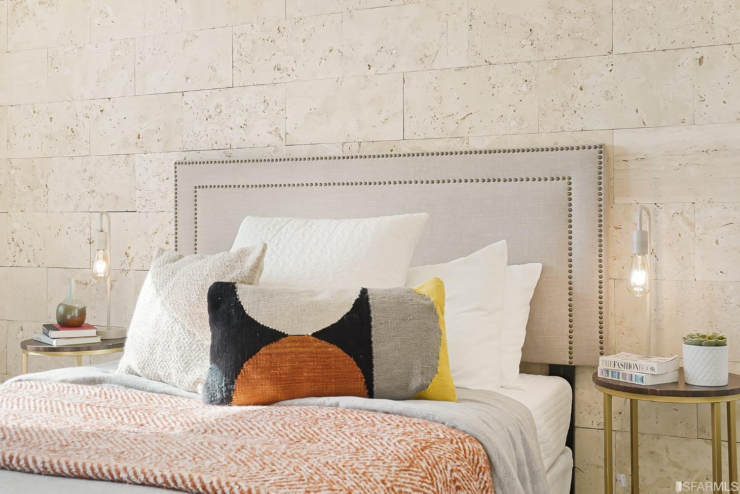 1423 South Van Ness Avenue