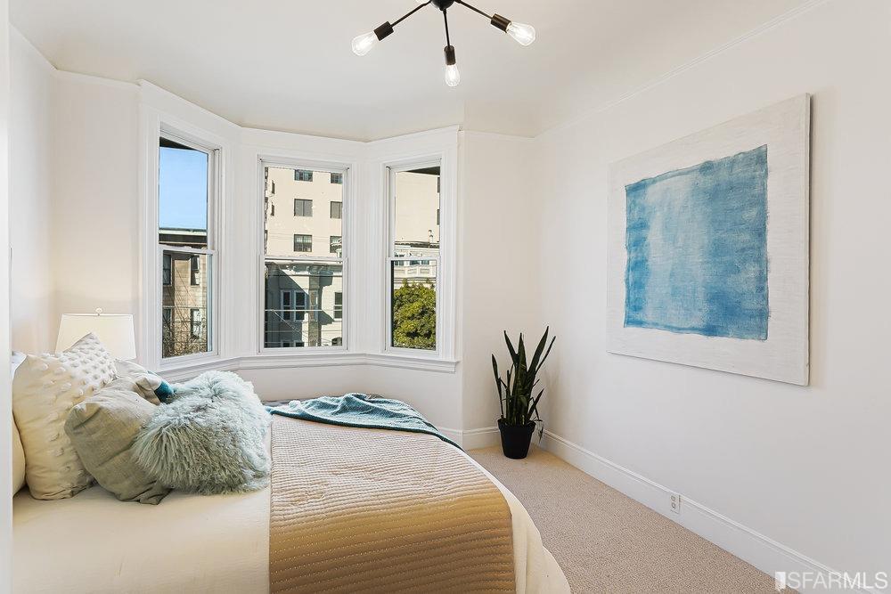 1423 South Van Ness Avenue