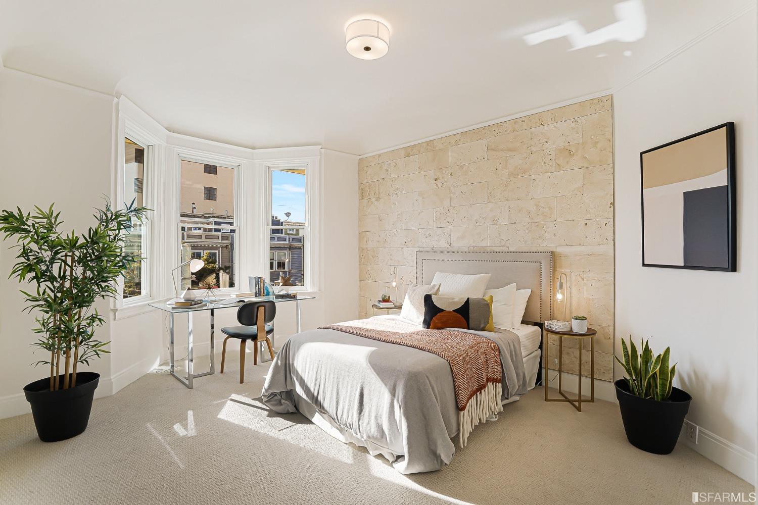 1423 South Van Ness Avenue