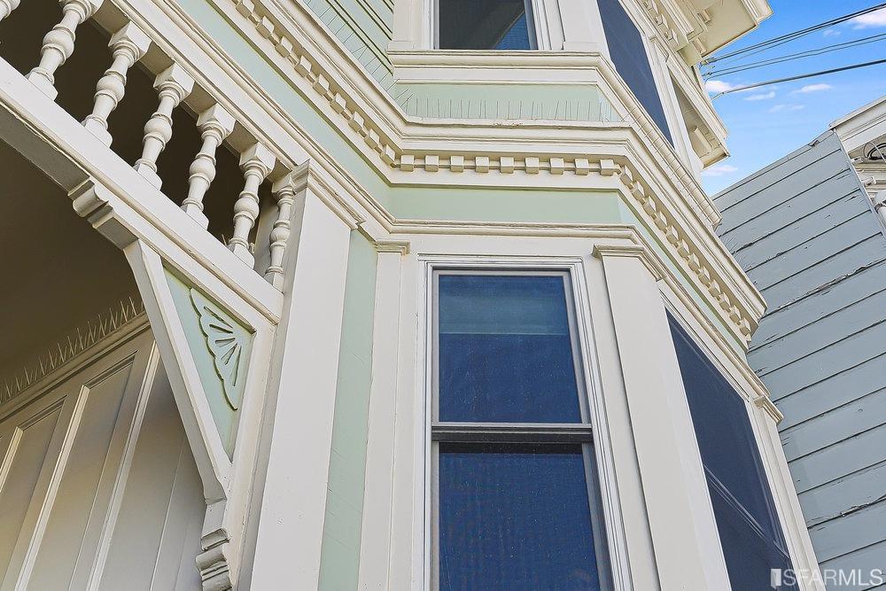 1423 South Van Ness Avenue