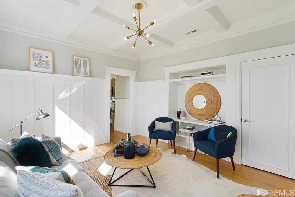 1423 South Van Ness Avenue