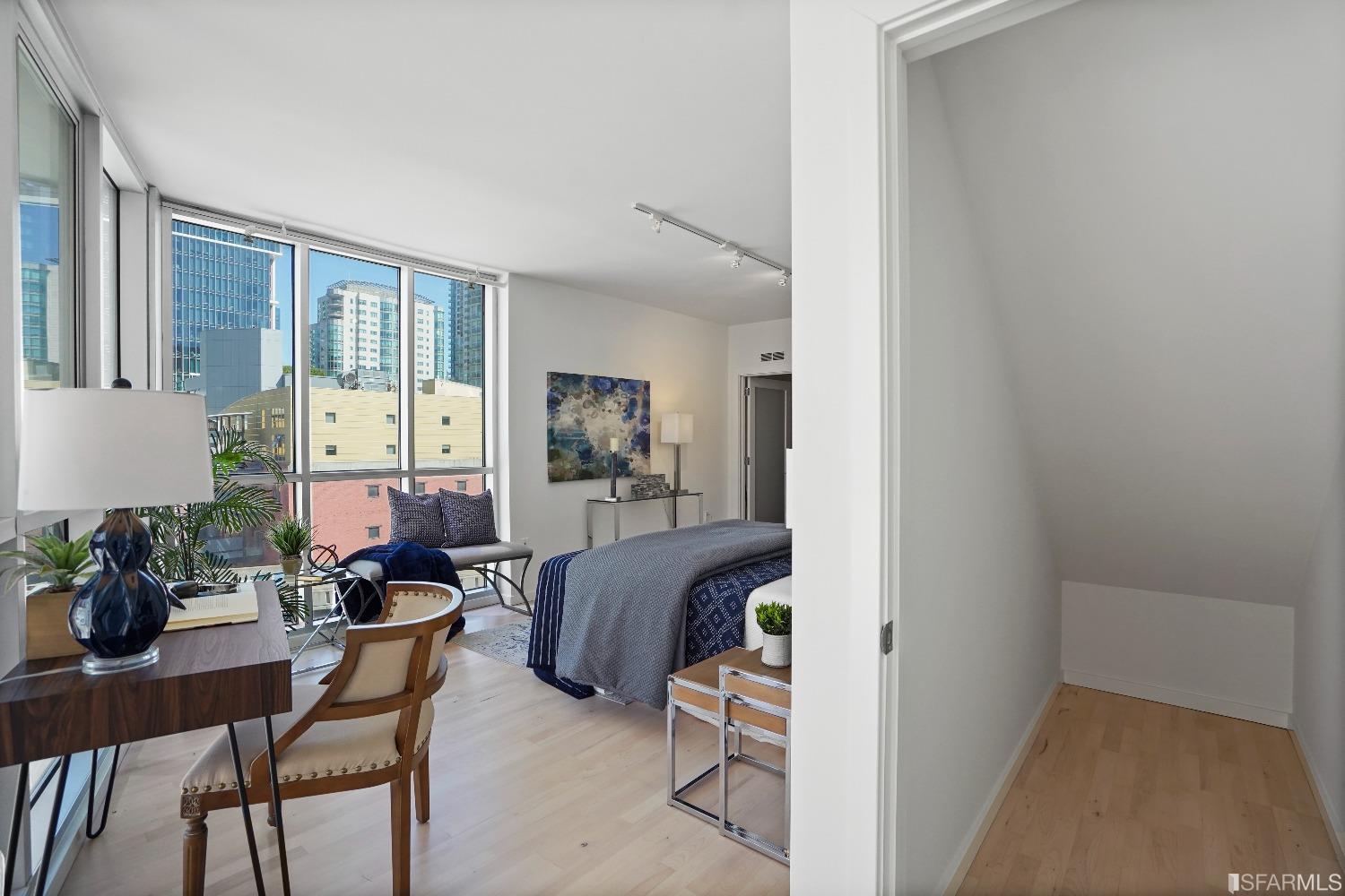 69 Clementina Street Unit: 804