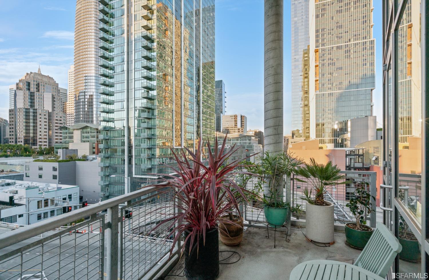 69 Clementina Street Unit: 804