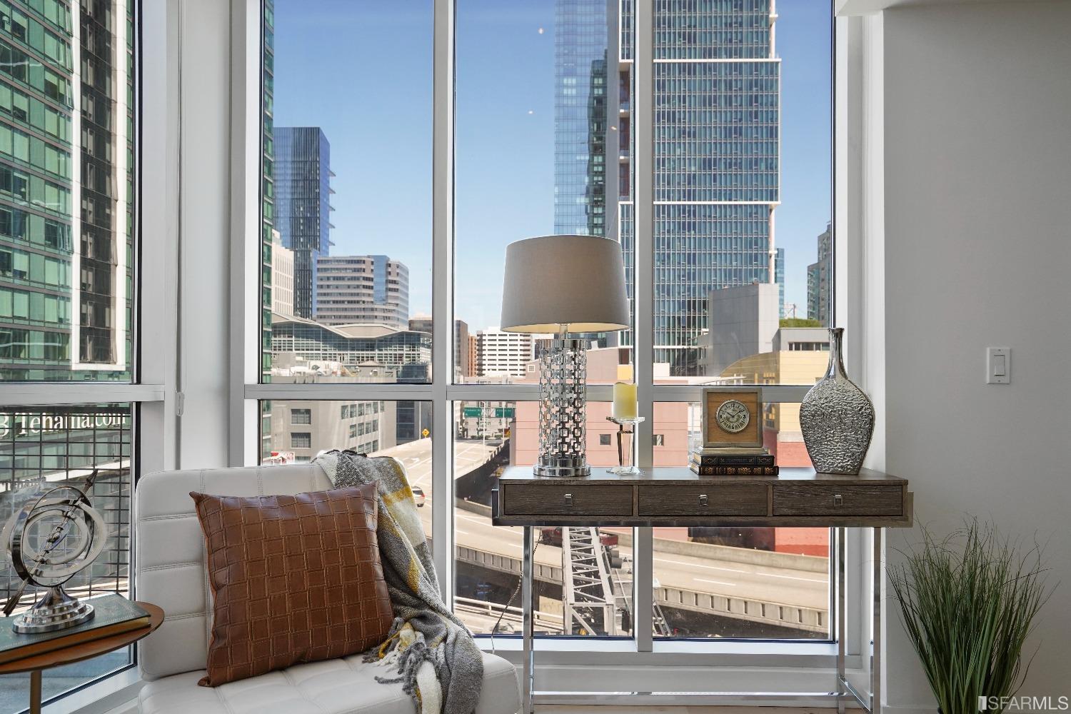 69 Clementina Street Unit: 804