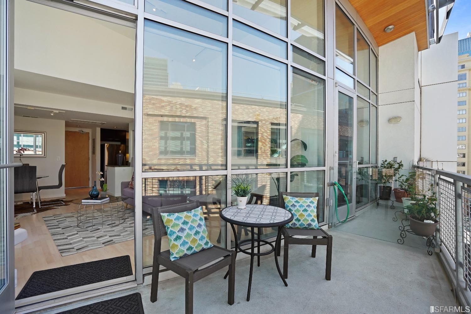 69 Clementina Street Unit: 804