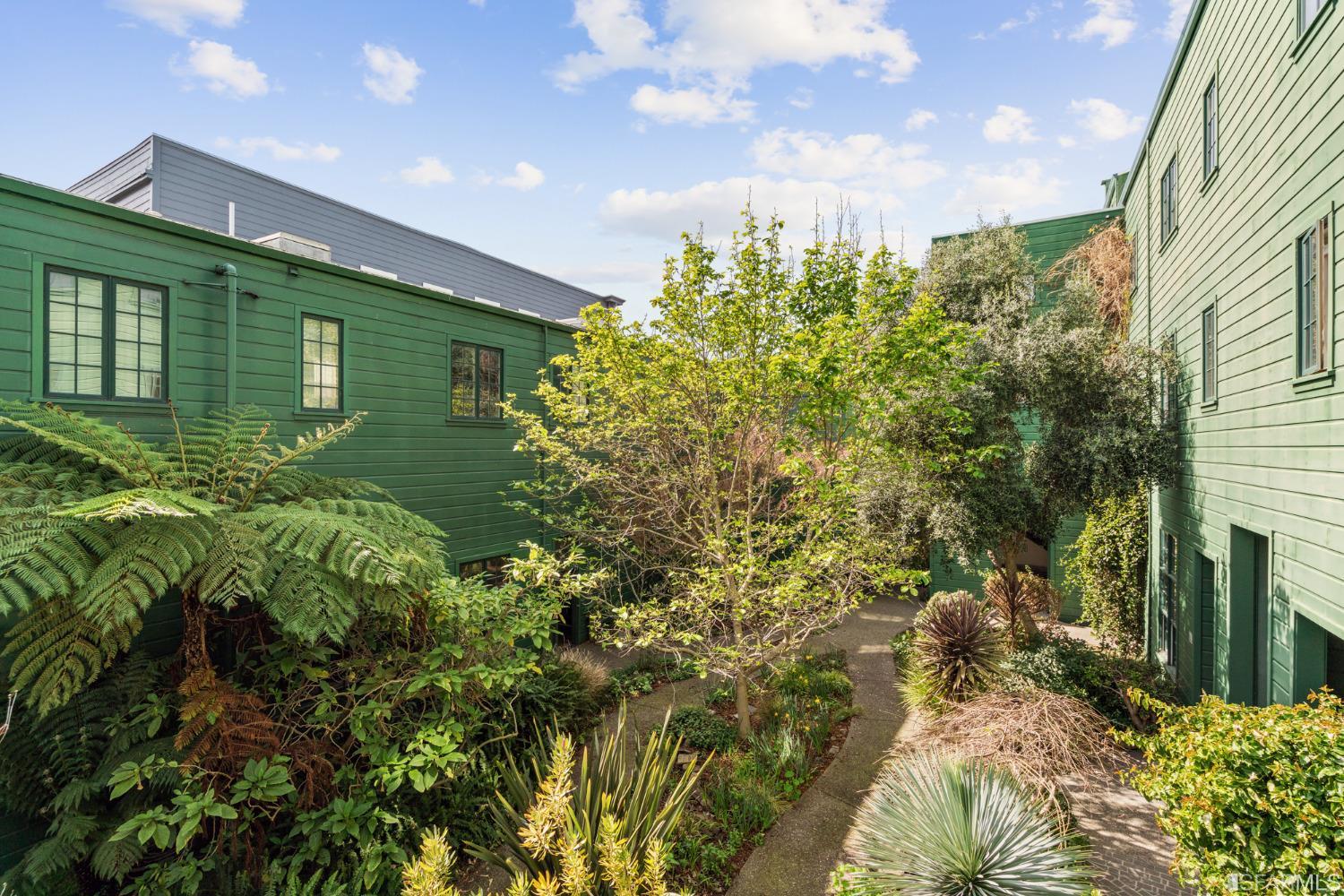 2169 Folsom Street Unit: A100