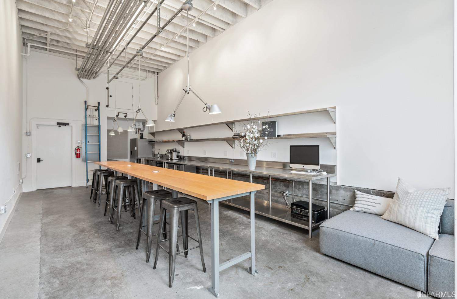 2169 Folsom Street Unit: A100