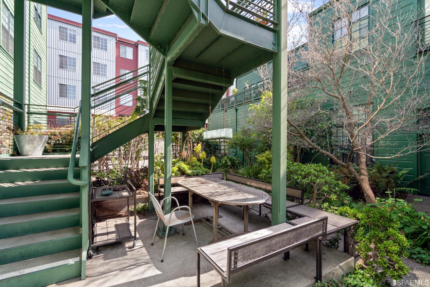 2169 Folsom Street Unit: A100