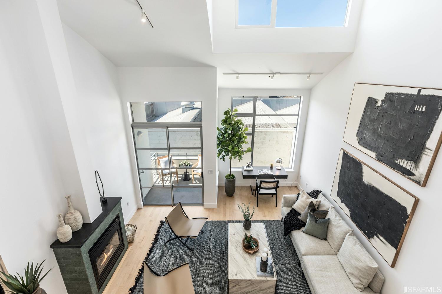 730 Florida Street Unit: 3