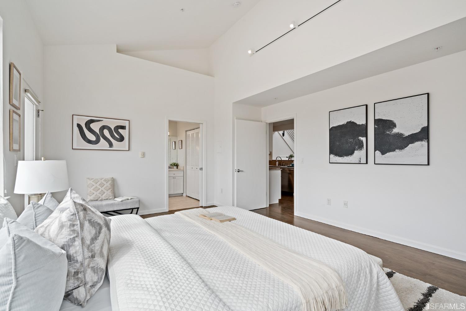 317 29th Street Unit: 404