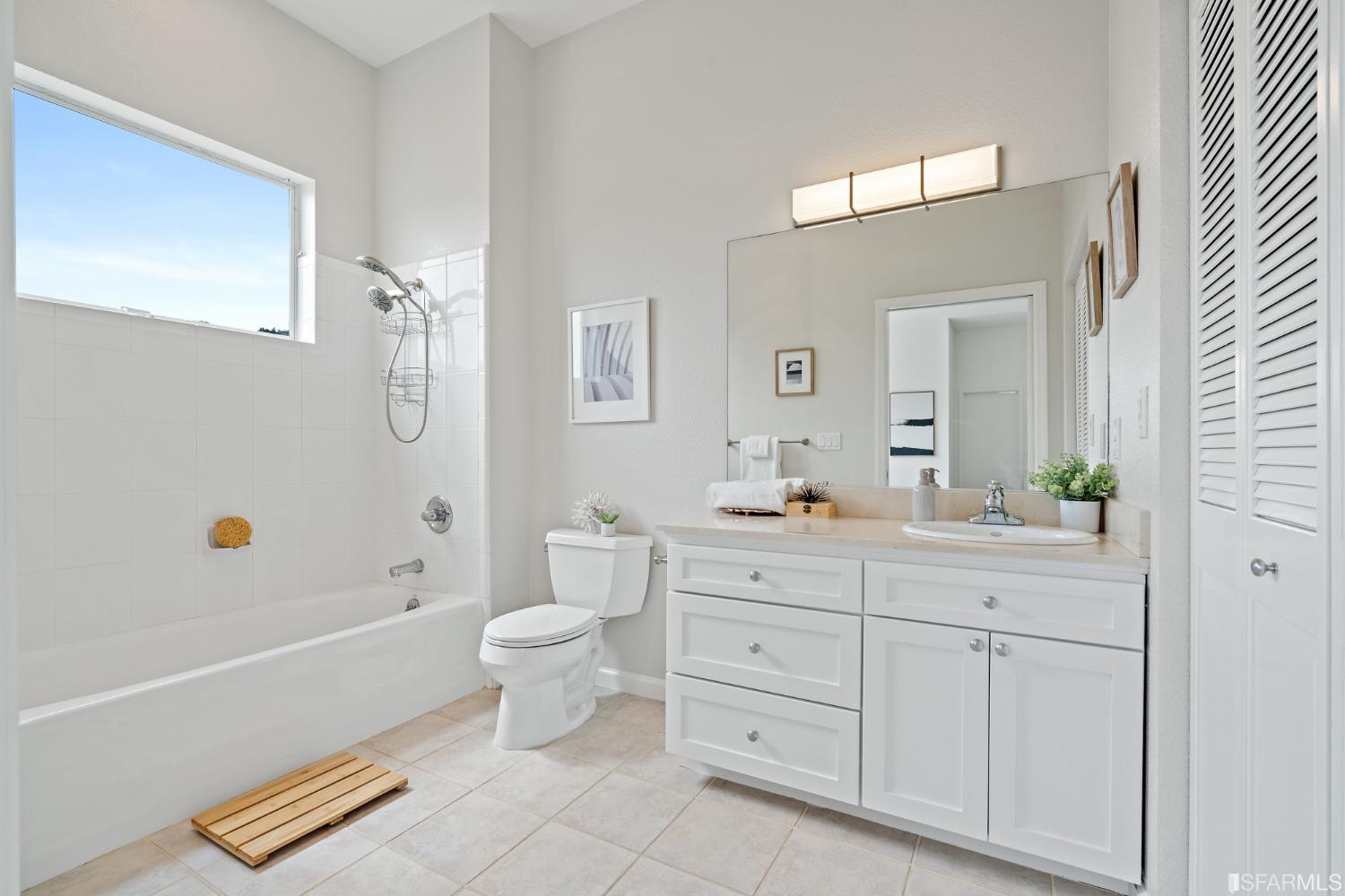 317 29th Street Unit: 404