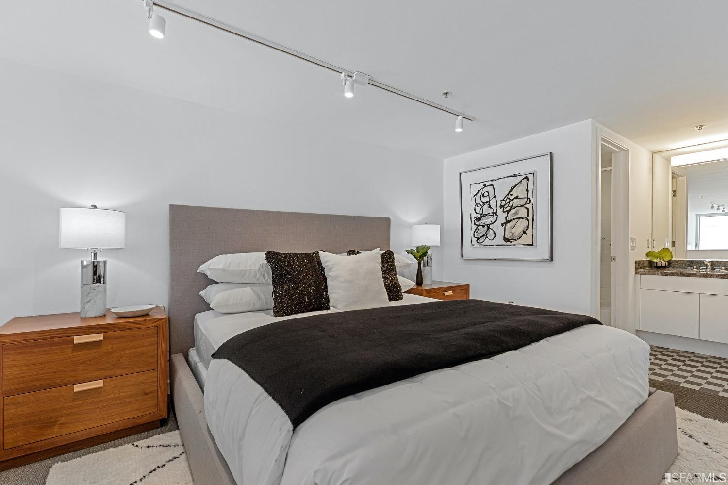 730 Florida Street Unit: 8