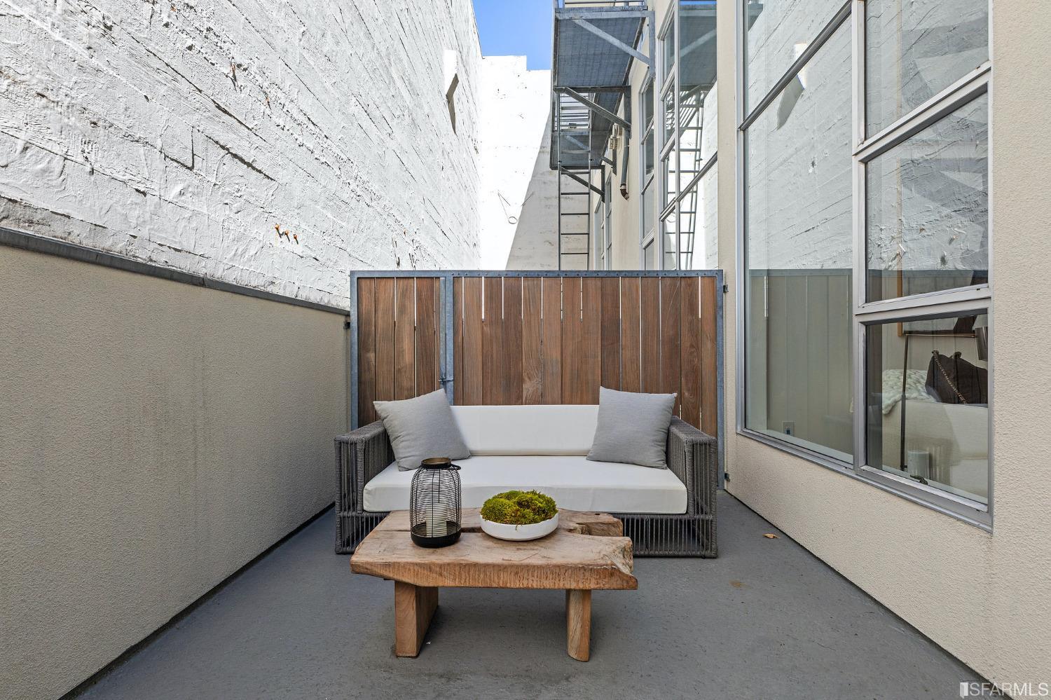 730 Florida Street Unit: 8