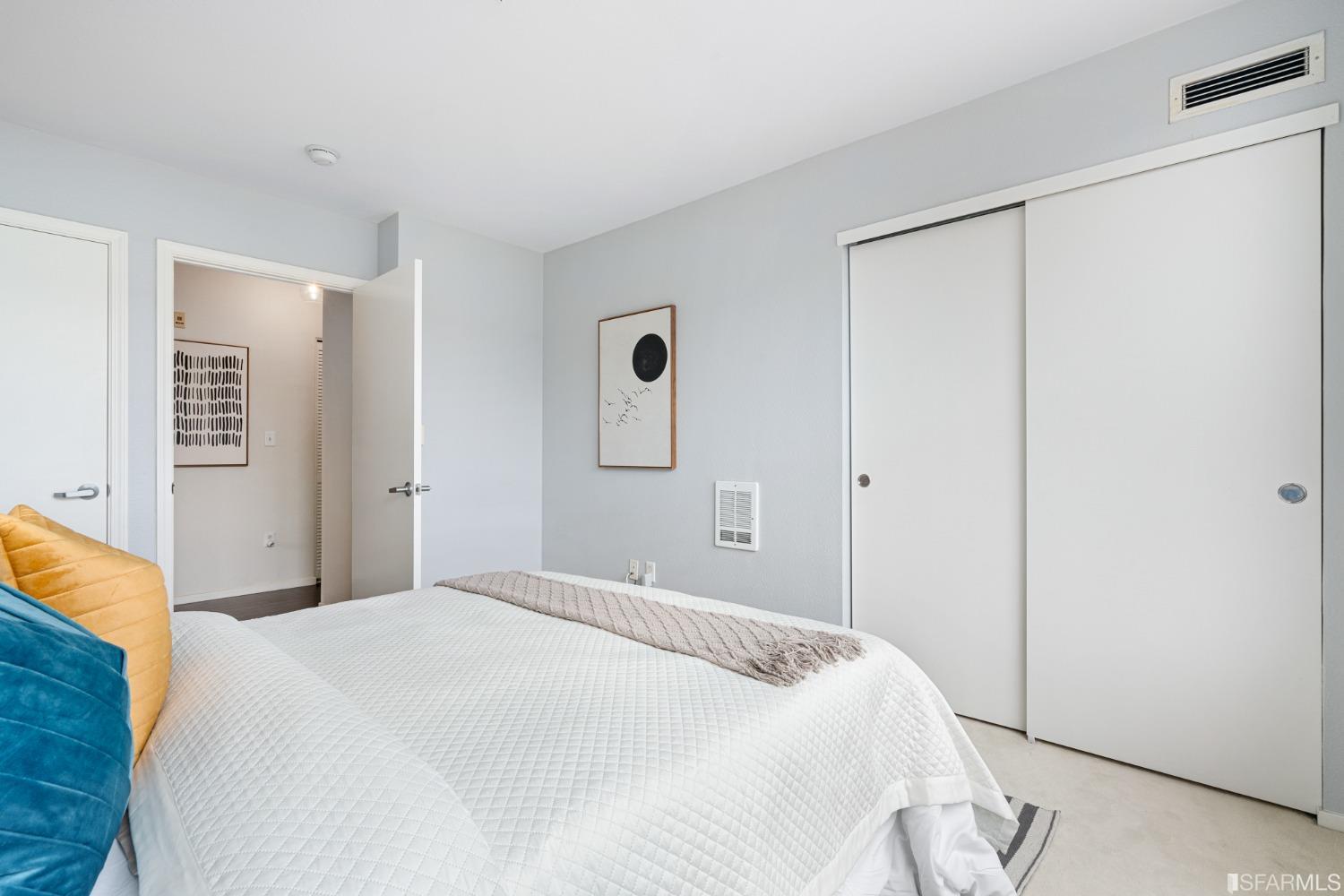 8200 Oceanview Terrace Unit: 401