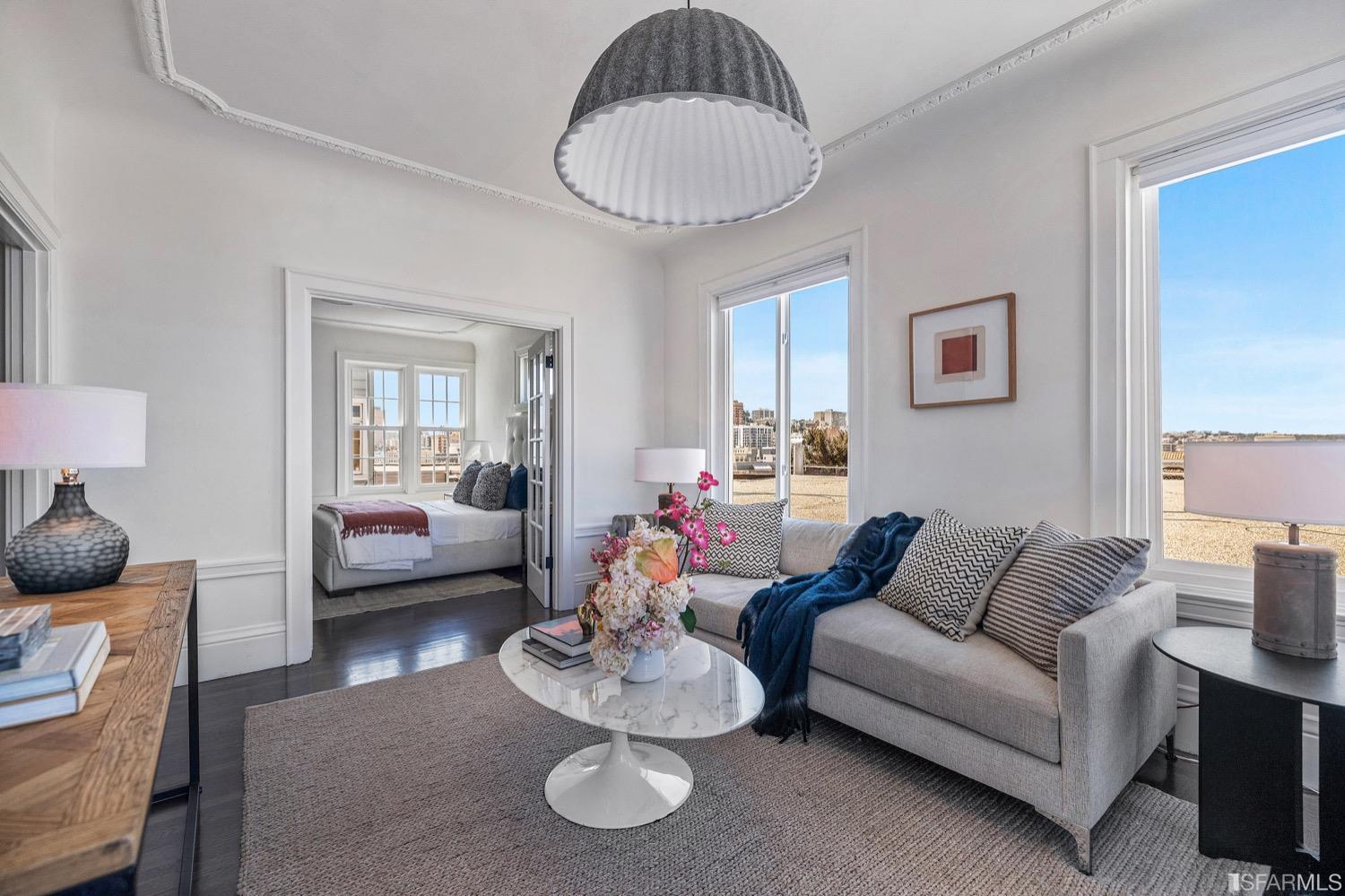 1335 Union Street Unit: 11